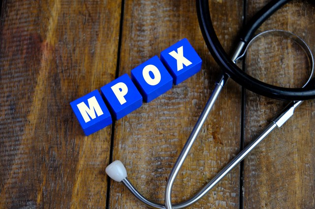 Két kutatót őrizetbe vettek, mert megpróbáltak Afrikából mpox- vírust bejuttatni az USA-ba