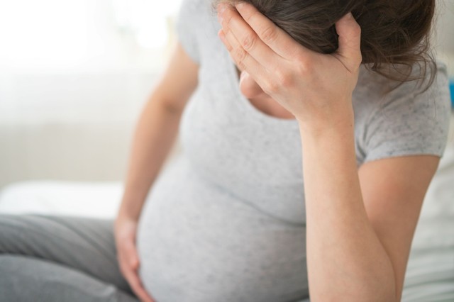 Túlterhelt kismamák: mit tesz a krónikus stressz az anyával és a babával?