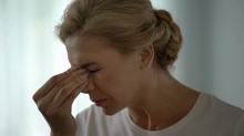 Nyilalló fájdalom a szemben: ártalmatlan tünet vagy komoly figyelmeztetés? című cikk nyitóképe