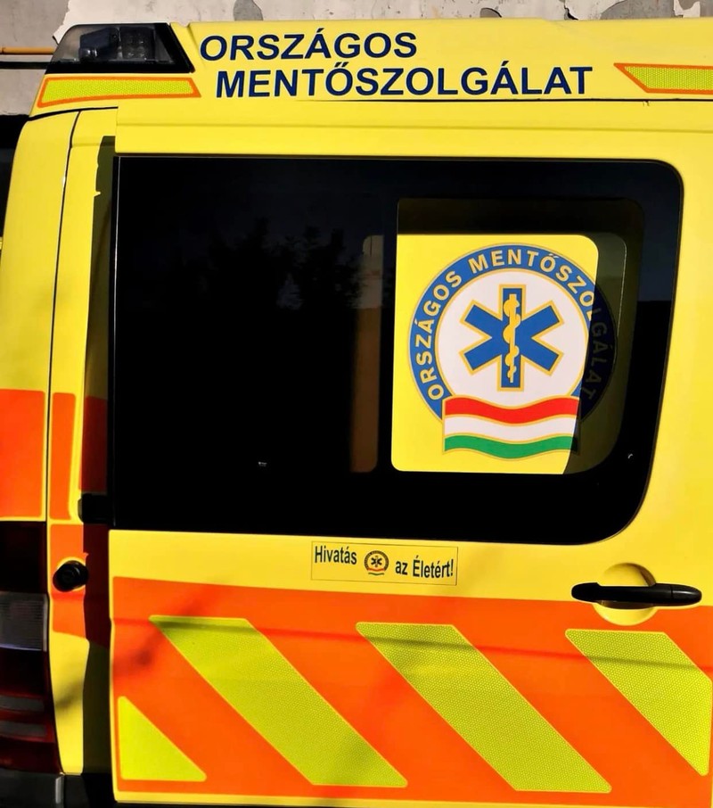 Összeesett az apa a fürdőszobában Hajdúszoboszlón, a fia élesztette újra