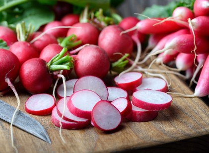 Most kezdődik a szezonja: ez a tavaszi zöldség védi a májat és a szívet – A legtöbb ember kidobja a legértékesebb részét című cikk nyitóképe