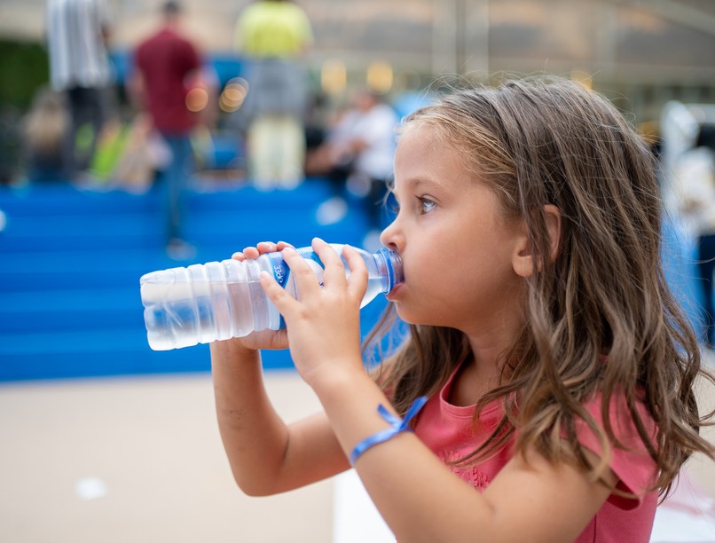hőguta, ellen, gyerek, megelőzés