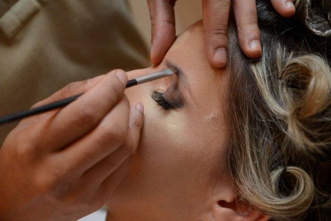 Egyre ritkább a szemöldöke? Ez a természetes olaj segíthet visszadúsítani című cikk nyitóképe