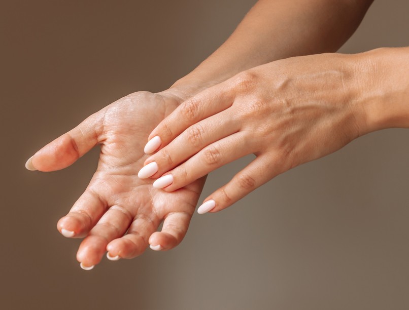 fokozott izzadás tenyér