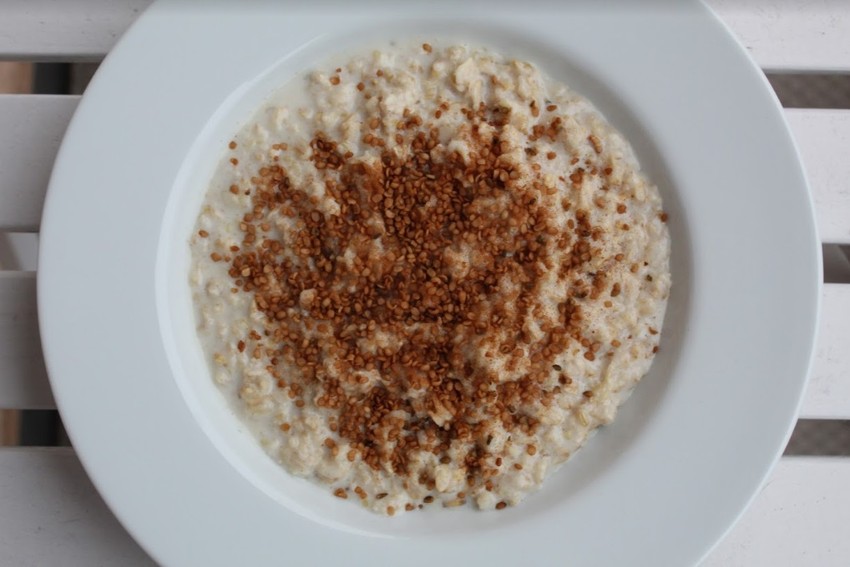 Hántolt kendermag magában és turmixhoz, ételhez adva is fogyasztható