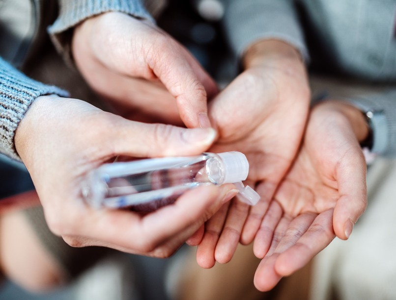 GettyImages-kézfertőtlenítő, kézfertőtlenítés, higiénia