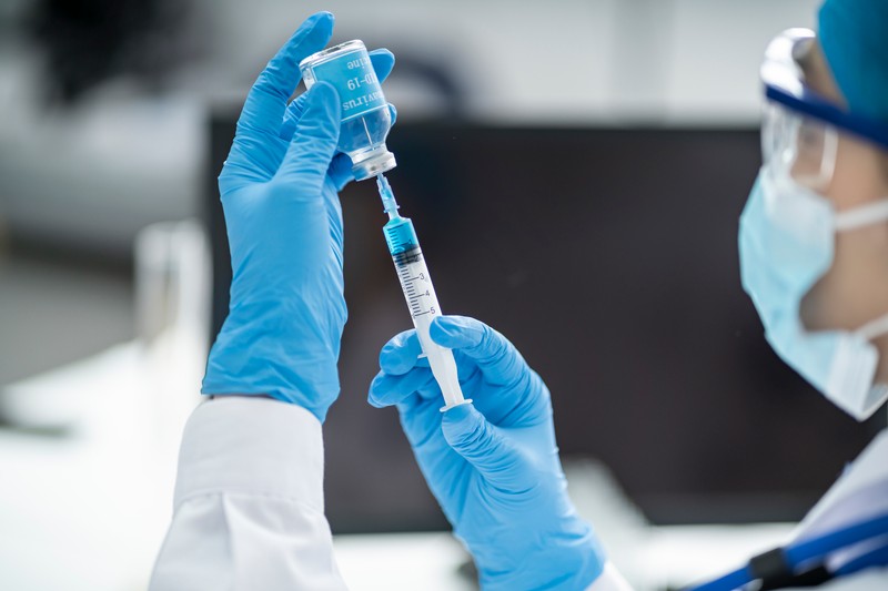 Merkely szerint a kínai vakcina adja a legjobb védelmet