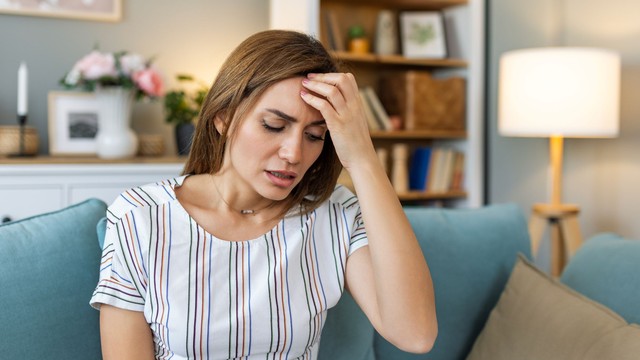 Élesen belehasít a fejébe a fájdalom? Ezt jelezheti