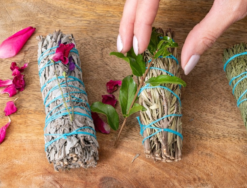 zsálya égetés, ősi gyógymód, megtisztítás