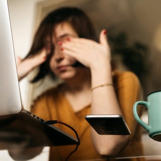 Képernyőt néz egész nap? 6 egyszerű gyakorlat a szeme egészségéért című cikk nyitóképe