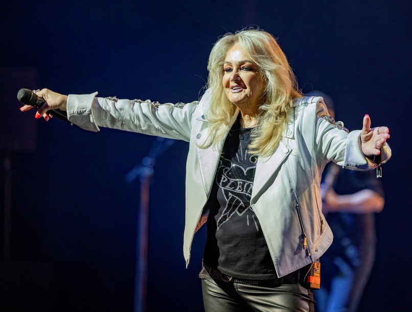 Bonnie Tyler műtét szívroham hírek