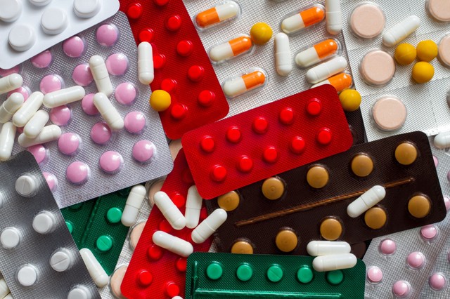 Több százezer adag gyógyszert próbáltak Magyarországra csempészni