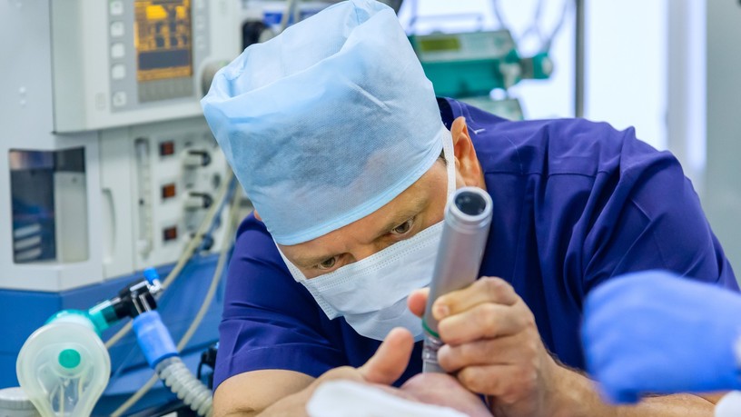 intubálás menete műtét vészhelyzet