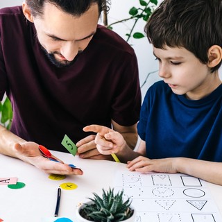 Így támogathatja gyermekét ADHD vagy tanulási zavar esetén című cikk nyitóképe