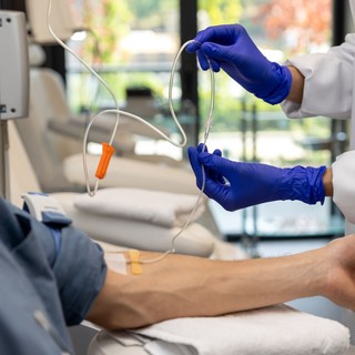 Hány kemoterápiás kezelésre lehet szükség? Terápiás protokollok és egyéni tényezők című cikk nyitóképe