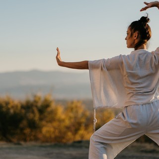 Egy ősi kínai 10 perces testmozgás úgy csökkentheti a vérnyomást, akár egy gyógyszer című cikk nyitóképe