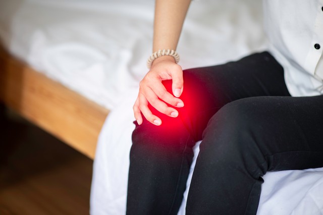 Mitől fáj a térdem? Nem csak sérülés, betegség is okozhatja