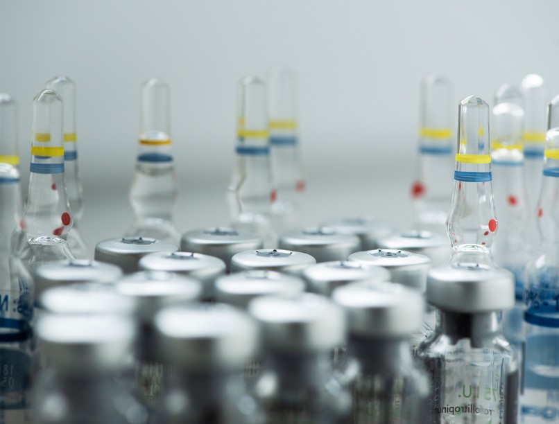 vakcina, oltás, védőoltás, koronavírus, covid