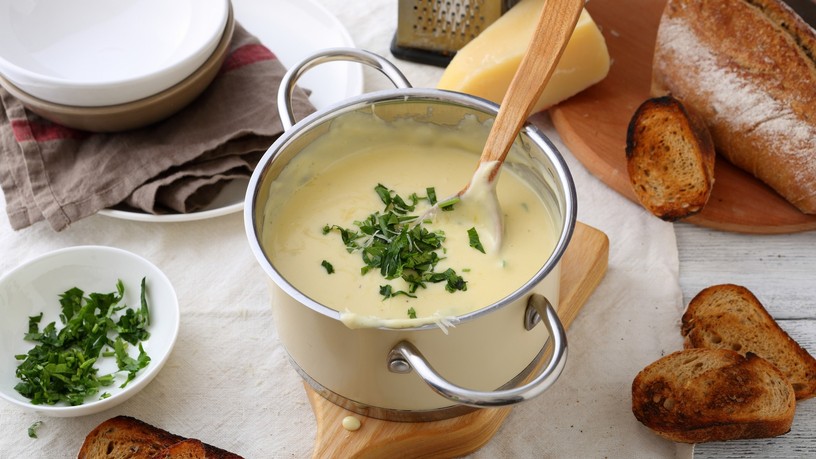 színes egészséges újhagymakrémleves recept