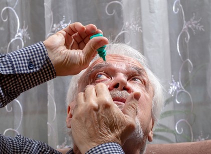 Szürkehályog gyógyítása műtét nélkül: ez az igazság, amit sokan nem akarnak meghallani! című cikk nyitóképe