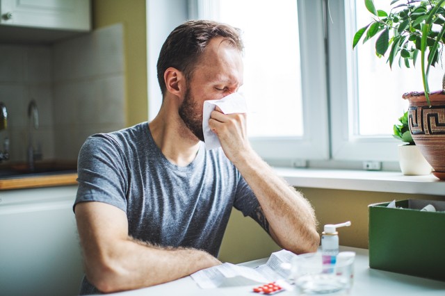 Tízből csak három magyar fújja ki helyesen az orrát
