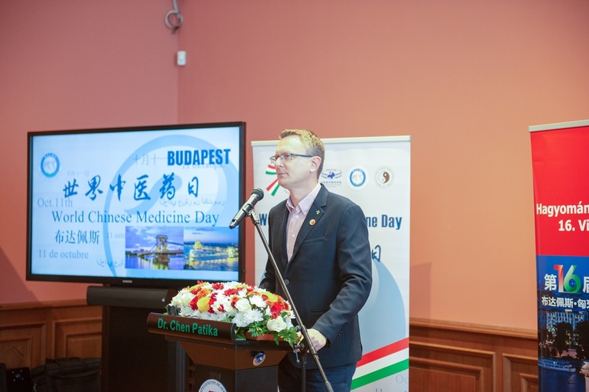 Rétvári Bence, miniszterhelyettes