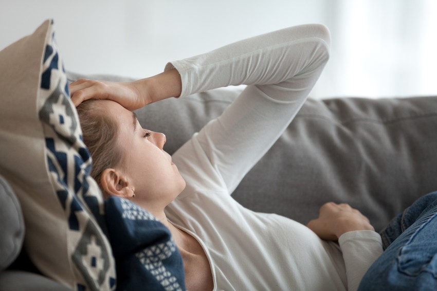Mivel a szén-monoxid színtelen, szagtalan gáz, kiemelt figyelmet kell fordítani a testi tünetekre.