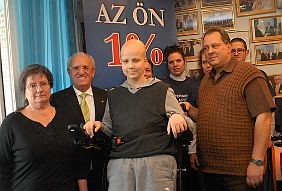 Kelj fel és járj! A kerekesszékből felálló fiú története...