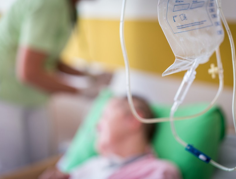 gyilkossági kísérlet, nővér, ápoló, ügyészség