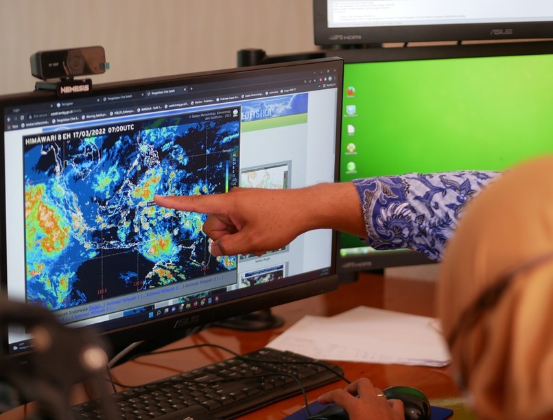 orvosmeteorológia, meteorológia, időjárás-érzékenség, frontok, fejfájás, migrén