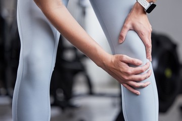 Fájó térd és sajgó csípő? Porckopás vagy ízületi gyulladás is okozhatja