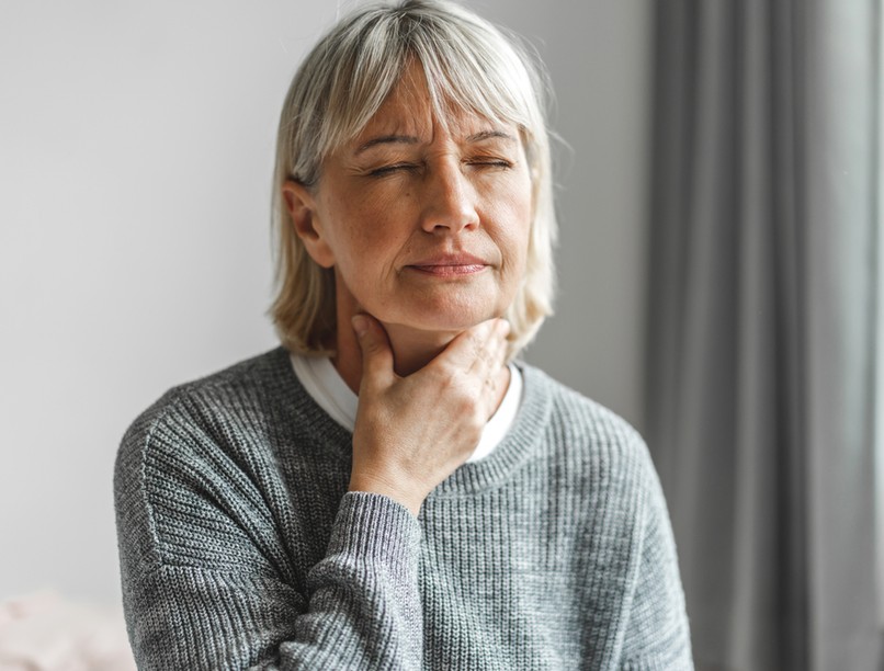 nyelőcső-candidiasis, nyelőcső Candida, Candida, oka, tünete, kezelése, szájpenész, plakk, fájdalmas nyelés, torokfájás