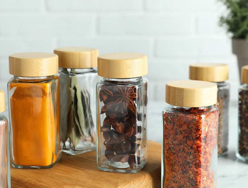 Meddig tarthatók el fűszerek