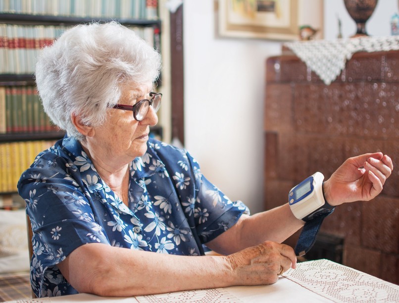 magas vérnyomás csökkentése idős korban