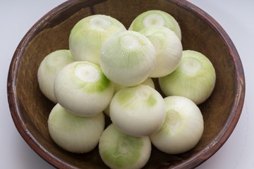 Vércukorszint és koleszterinszint csökkentése természetesen: valóban segíthet a hagyma?