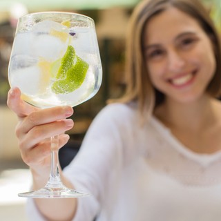 Minden alkalommal erős fájdalmat érzett a fiatal nő, amikor alkoholt ivott – ez a tünet mentette meg az életét című cikk nyitóképe