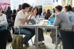 21 nő mentorprogram 2026: elindult a jelentkezés az egészségügyi pályák iránt érdeklődőközépiskolások számára, február 15-ig lehet jelentkezni.