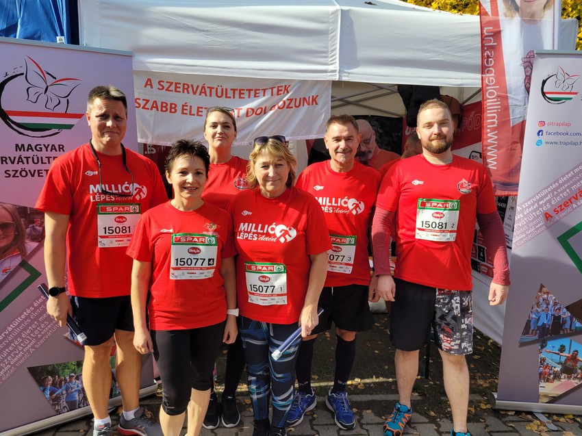Startrakészen a csapat a 2022-es Spar Maratonon, Budapesten.
