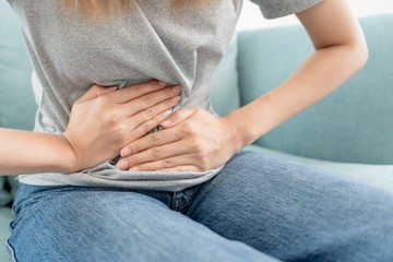 Az orvos megosztotta azokat a petefészekrák tüneteket, amikre a nők sokáig csak legyintenek