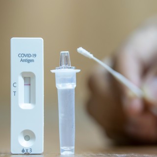 Hány napig fertőzhet egy covidos?  Itt a válasz! című cikk nyitóképe