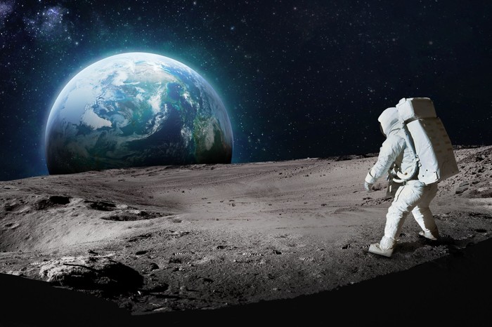 Mit tenne a testével a Holdon való élet? Lenyűgöző látvány – súlyos biológiai próbatétel