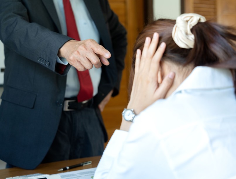 toxikus vezető főnök hatása egészség szervezet