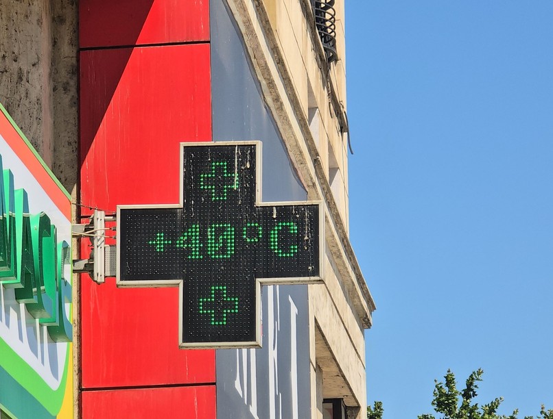 meghosszabbított harmadfokú hőségriasztás