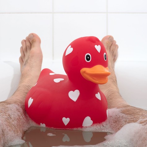 Hányszor kell zuhanyoznia egy idős embernek? 65 felett hetente ennyi alkalom az ideális című cikk nyitóképe