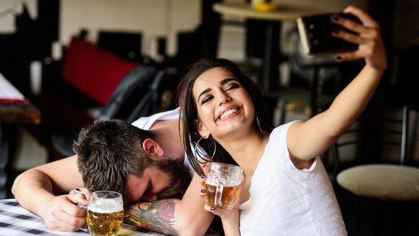Az alkohol nyáron is veszélyes, akkor is, ha hűt