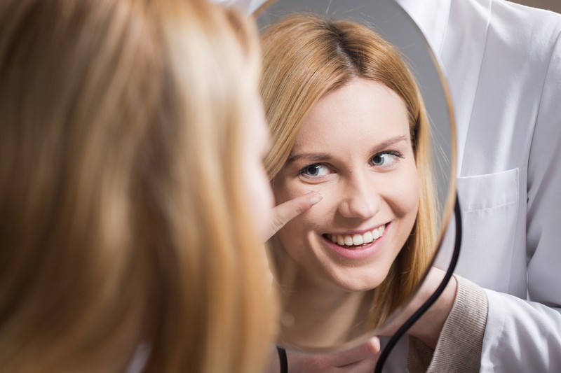 Vércukrot is mér az új okos kontaktlencse