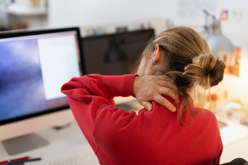 Tanár, gyári munkás, irodista? Kitaláljuk, mije fáj!