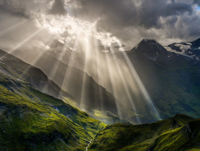 Világító felhők éjszaka