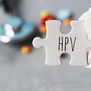 Az orvos elmagyarázza, miért okozhat rákot a HPV-fertőzés című cikk nyitóképe