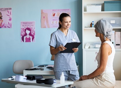 Mi alapján döntik el az orvosok, hogy kemoterápiát, sugárkezelést vagy mindkettőt kapja a rákos beteg? című cikk nyitóképe